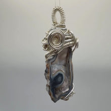 Load and play video in Gallery viewer, Beige & Blue Wire Wrapped Coral Geode Necklace - Oceanic Fossil