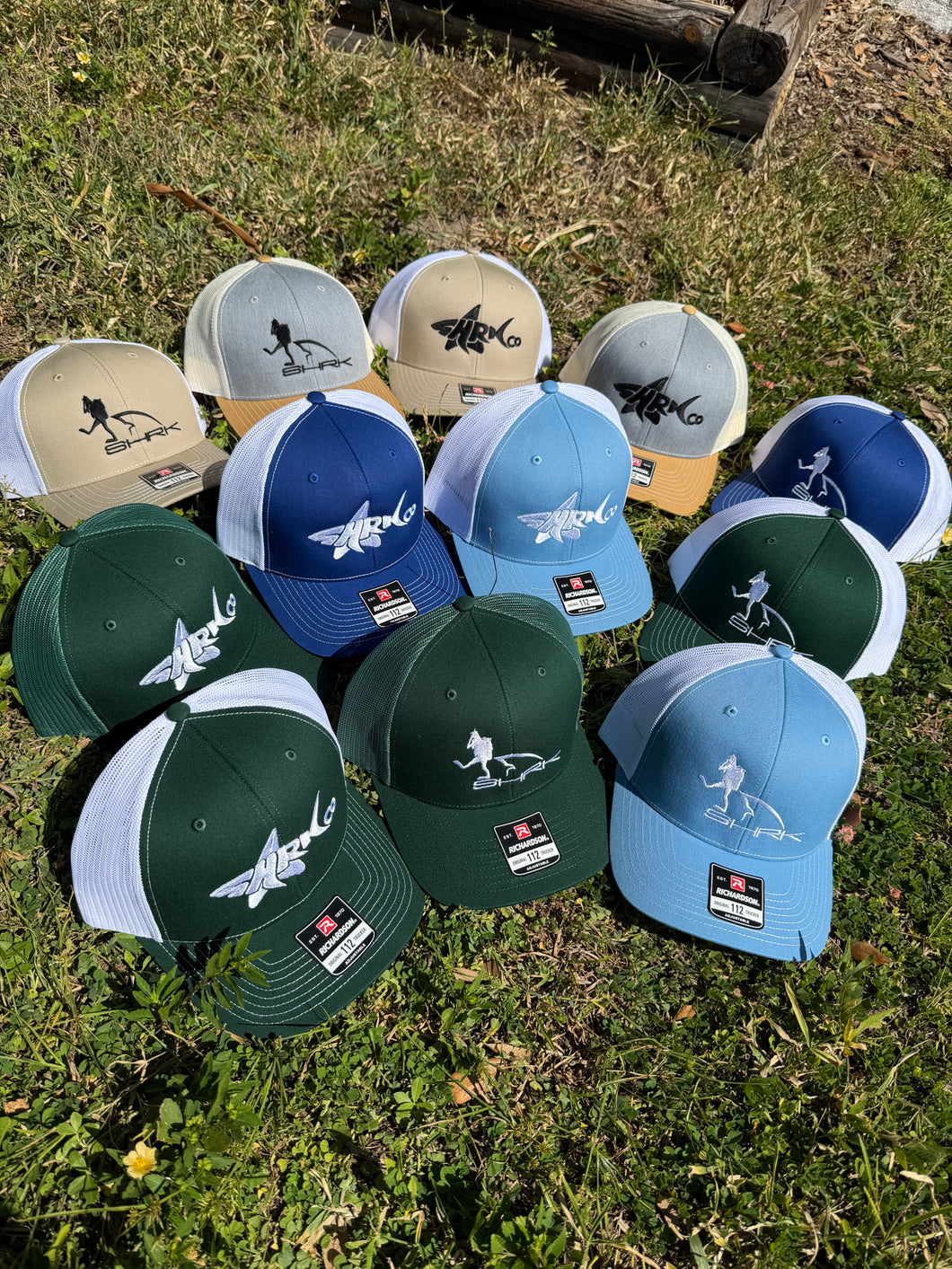 TRUCKER HATS: Small Drop